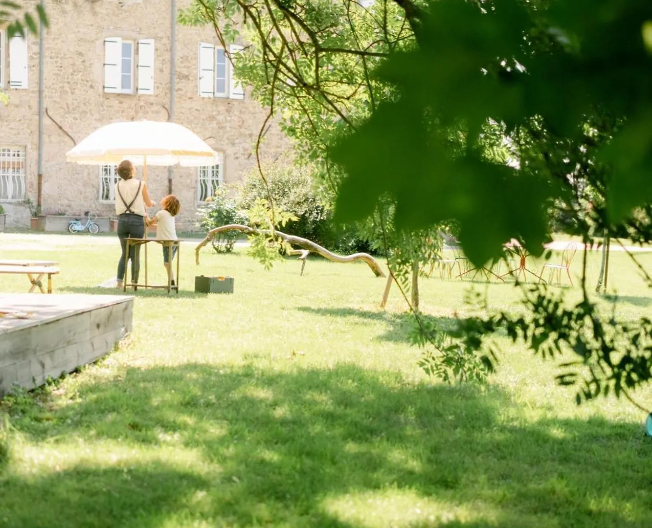 Chateau De Lemps 0*, Lemps (Ardeche)